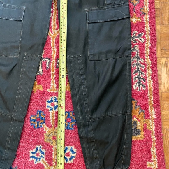 DWP Cargo Pants in Olive - Picture 14 of 15